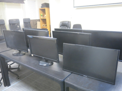 12 x Assorted Monitors to Include: 3 x Acer 24", 6 x Samsung (5 x 24" & 1 x 22"), 2 x AOC ( 1 x 20" & 1 x 15") & 1 x Phillips 24".