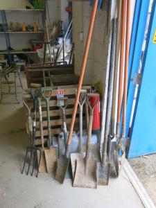 Selection of Ground Work Tools to Include: 4 x Shovels, 4 x Short Trenching Shovels, 2 x Long Handled Trenching Shovels, 2 x Large Post Shovels & 1 Fork.