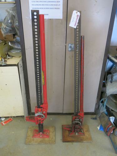 Pair of Clarke Strong Arm 48" Farm Ratchet Jacks, Model CFJ48.