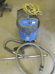 Alto Wet Vacuum with Attachments.