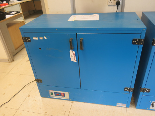 Genlab Model SDO/225/GD1G, S/N 14K176 Fan Circulated Double Door Oven, 500 litre Capacity, Year 2014. Size 106cm wide.