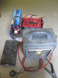 Master Charger 12v Battery Charger, Ring Booster Battery Jump Starter with Charger and Set of Equip Jump Leads.