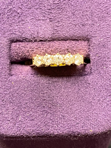 18ct Yellow Gold 5 Stone Diamond (.60ct) Ring. Size L. RRP £1980.