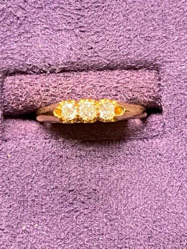 Yellow Metal 3 Diamond (.15ct) Ring. Size I. RRP £1265.