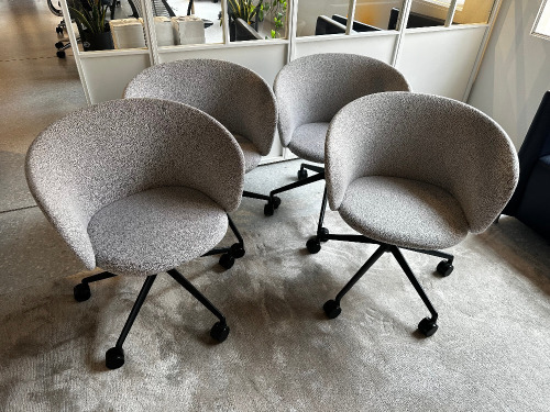 Set of 4 Lucidi Pevere Designer, HEM Kendo Swivel Chairs 5-Star Castors in Mottled Grey Upholstery.