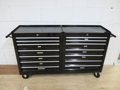 14 x Draw, Lockable Mobile Tool Chest with Keys.