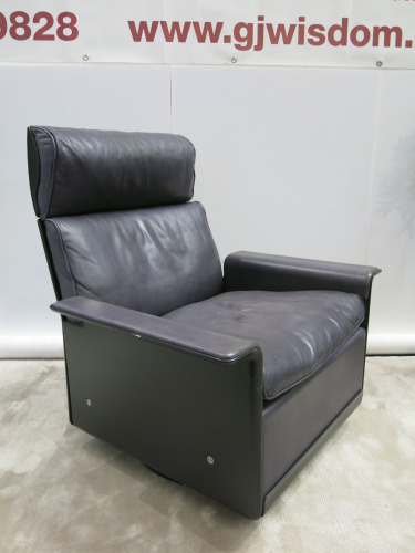 Vintage Dieter Rams Model 620 Deep Purple/Meauve Leather Vitsoe Lounge Chair with Swivel Base & Ottoman.