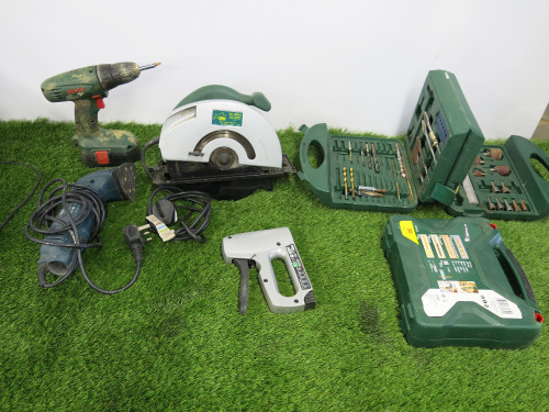 3 x Assorted Items of Power Tools to Include: Lynx Skil Saw, Bosch Battery Drill (No Charger) & B&D Sander, Plus Stapler & 2 Part Boxes of Drills.