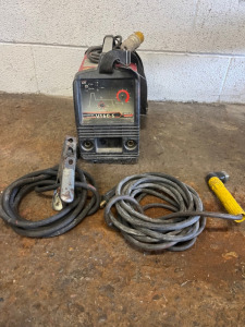 Lincoln Electric Invertec V160 Stick/Arc Welder, 110v with Torch.