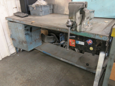 Metal Workshop Bench with Record No 25 Quick Release Vice with Cupboard & Draw. Size H83 x W183 x D77cm.