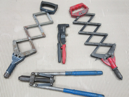 4 x Assorted Hand Riveters.