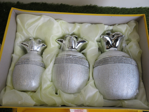 Box Set of Decorative Siramic Pineapple Pots with Lids.