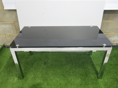 Chrome Framed & Glass Top Coffee Table, Size H49 x W100 x D50cm.