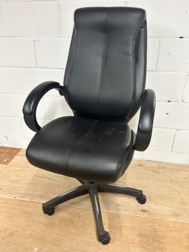 Black Faux Leather Executive Swivel Office Chair.