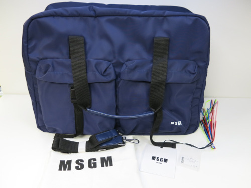 MSGM New Duffle Bag in Navy Blue (Ex-Display) with Shoulder Strap & Dustcover. RRP £250.00.