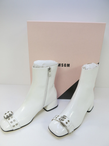 Pair of MSGM Boxed/New Women's Buckled Ankle Boots in White with Dustcover, Size 37, RRP £535.00.