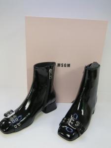 Pair of MSGM Boxed/New Women's Buckled Ankle Boots in White with Dustcover, Size 37, RRP £535.00.