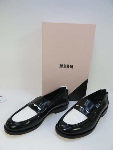 Pair of MSGM Boxed/New Women's Loafers in Black & White with Dustcover, Size 39, RRP £490.00.