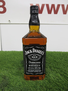 Jack Daniels Old No 7 Tennessee Sour Mash Whisky, 1L.