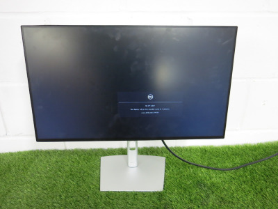 Dell 24" Flat Panel Monitor, Model U2422H.