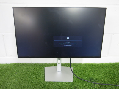 Dell 24" Flat Panel Monitor, Model U2422H.