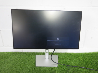 Dell 24" Flat Panel Monitor, Model U2422H.