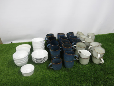 Assortment of Crockery, to Include: 42 x Coffee Mugs & 25 x Bowls.