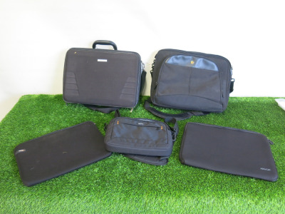 5 x Assorted Laptop Bags to Include: 1 x Laptop Briefcase Travel Shoulder Bag, 1 x Amazon Shoulder Laptop Bag, 2 x Laptop Sleeve Bags & 1 x Targus Deluxe Laptop Case.