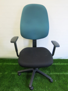 Pledge Office Adjustable Swivel Chair in Black & Dark Green.