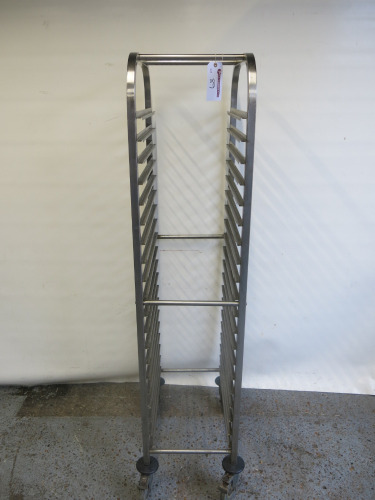 Vogue Gastronorm 20 Level Rack Trolley, Size H173 x W40 x D57cm.