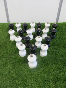 22 x Peugeot Salt & Pepper Mills to Include: 12 x Salt Mills in White & 10 x Pepper Mills in Black.