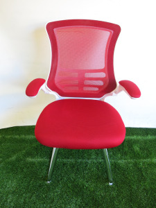 Luna Designer High Back Mesh Cantilever Visitor Chair in Red/White on Chrome Frame.