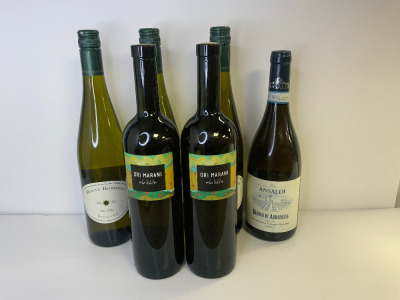 6 x White Wines to include: 3 x Mount Horrocks, Riesling, 2023, 75cl. 2 x Ori Marani, 2022, 75cl. 1 x Ansaldi, Bianco Di Abbadessa, 2020, 75cl.