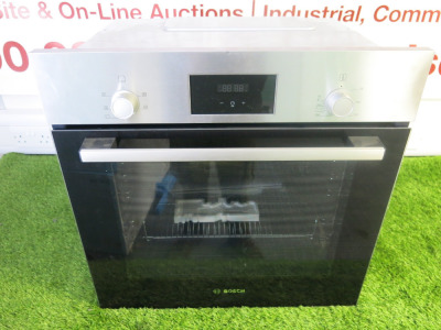 Bosch Electric Integrated Oven, Model HHF113BROB/15, S/N 101481. Comes with Rack Supports, 1 x Tray & User Manual.