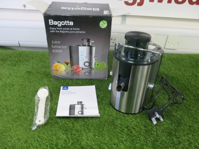 Boxed Bagotte 600w Juice Extractor, Model DB001.