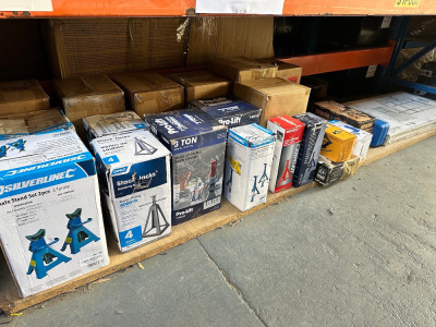 24 x Assorted Car & Garage Items to Include: 3 x Silverline Axle Stands, 2 x Camco Stack Jacks, 2 x Pro-Lift Dual Locking Jack Stands, 7 x Steel Jack Stands, 2 x Axle Supports, 3 x Scissor Jacks, 2 x Hydraulic Bottle Jacks, 1 x Irwin Record 1 Ton Vice, 1 