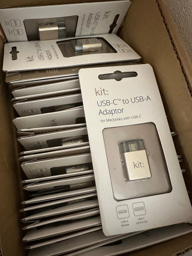 Box of 50 Pieces of Kit USB-C to USB-A Adaptor.