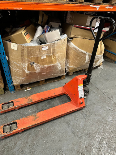 Record 2500kg Pallet Truck in Red.