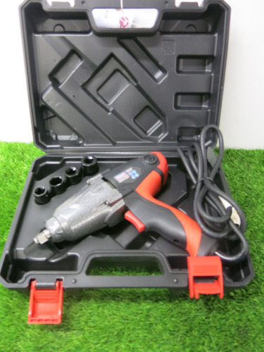 Sealey 300NM Impact Wrench, Model IW230V. Comes with Carry Case.