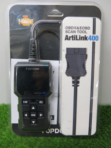 Packaged Topdon Artilink 400 OBDII & EOBD Scan Tool.