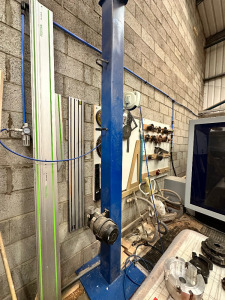 Schmalz Turbo Vacumation, Vacuum Panel Lifter. Max Capacity 65kg. Comes with Swinging Arm Boom & Vacuum Pump. NOTE: in parts.