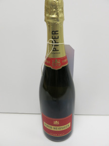 5 x Bottles of Piper Heidsieck Cuvee Brut Champagne, 75cl.