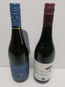 6 x Bottles of Assorted Red Wine to Include: 3 x Grove Mill Pinot Noir 2022 & 3 x Kleine Zalze 2022, 75cl.