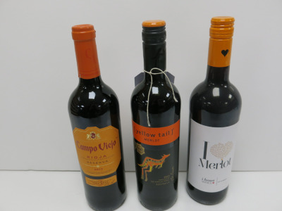 6 x Bottles of Assorted Red Wine to Include: 2 x Yellow Tail Merlot 2023, 2 x Campo Viejo Rioja 2017 & 2 x I Heart Merlot, 75cl.