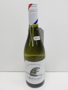 6 x Assorted Bottles of Le Fat Bastard White Wine To Include: 4 x Chenin Blanc 2022 & 2 x Sauvignon Blanc 2023, 75cl.