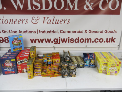 Approx 158 x Cat & Dog & Cat Food & Snacks to Include: 6 x Bakers Meaty Meals, 15 x Cans of Pedigree Dog Food, 5 x Packets of Bonio Dog Biscuits, 14 x Pedigree Jumbone Mini, 20 x Packets of Pedigree Rodeo, 17 x Packets of Pedigree Schmackos, 37 x Trays of