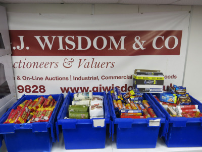 Approx 400 x Packs of Assorted Brand Cookies, Biscuits, Crisps & Cakes to Include: 10 x Wagon Wheels, 35 x Assorted Maryland Cookies, 173 x Assorted McVities, 8 x Hit, 21 x Assorted Foxes, 22 x Assorted Biscoff, 19 x Assorted Oreo,, 5 x Cadbury Cookies, 1