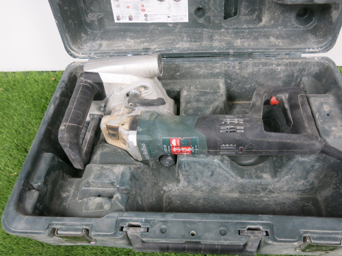 Metabo 1900w MFE40 Wall Chaser, 240v in Carry Case.