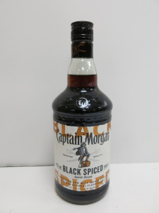 Captain Morgan Black Spiced Spirit Drink, 70cl.