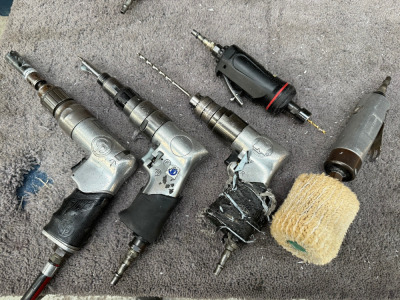 5 x Air Tools to Include: Buffer & 4 x Drills.